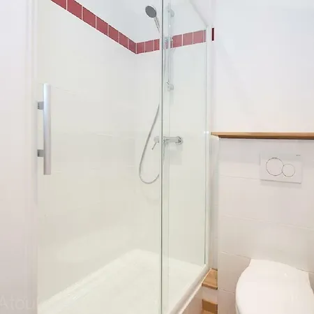 Pont Neuf Hyper Centre Apartment *