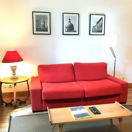 Pont Neuf Hyper Centre Apartment *